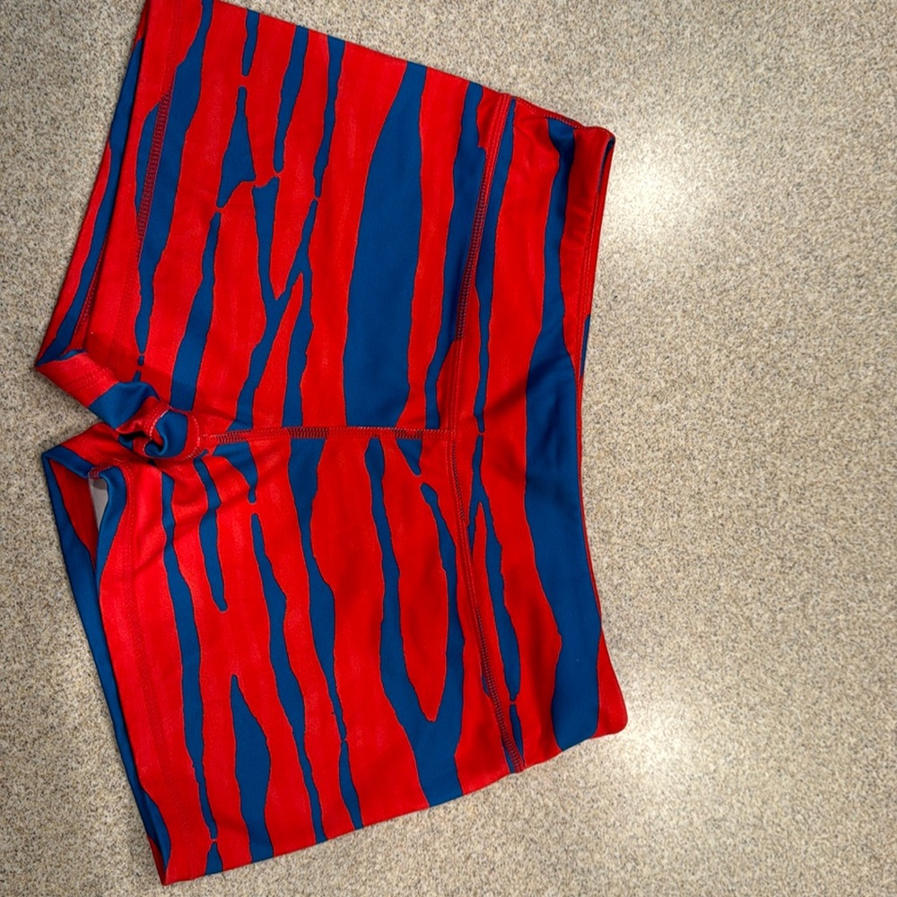 IAB MFG Shorts Athletic
Blue/red Size 8-Women’s A2